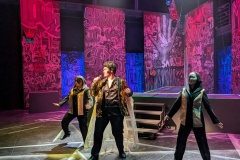 2_PXL_20251116_203418912